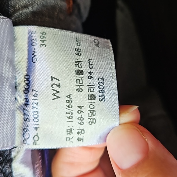 Levi's 501 Altered Zip Shorts - Picture 7 of 7